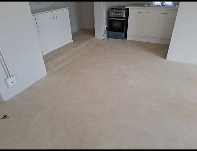 1 bed property to rent in ROUX PARK